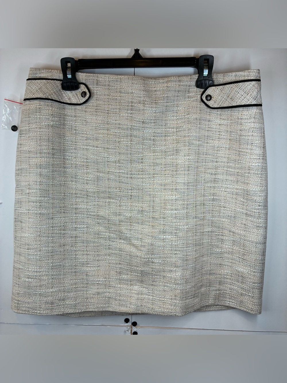 White House Black Market Ivory  Tweed Pencil Skirt with Black Trim Lined Size 14